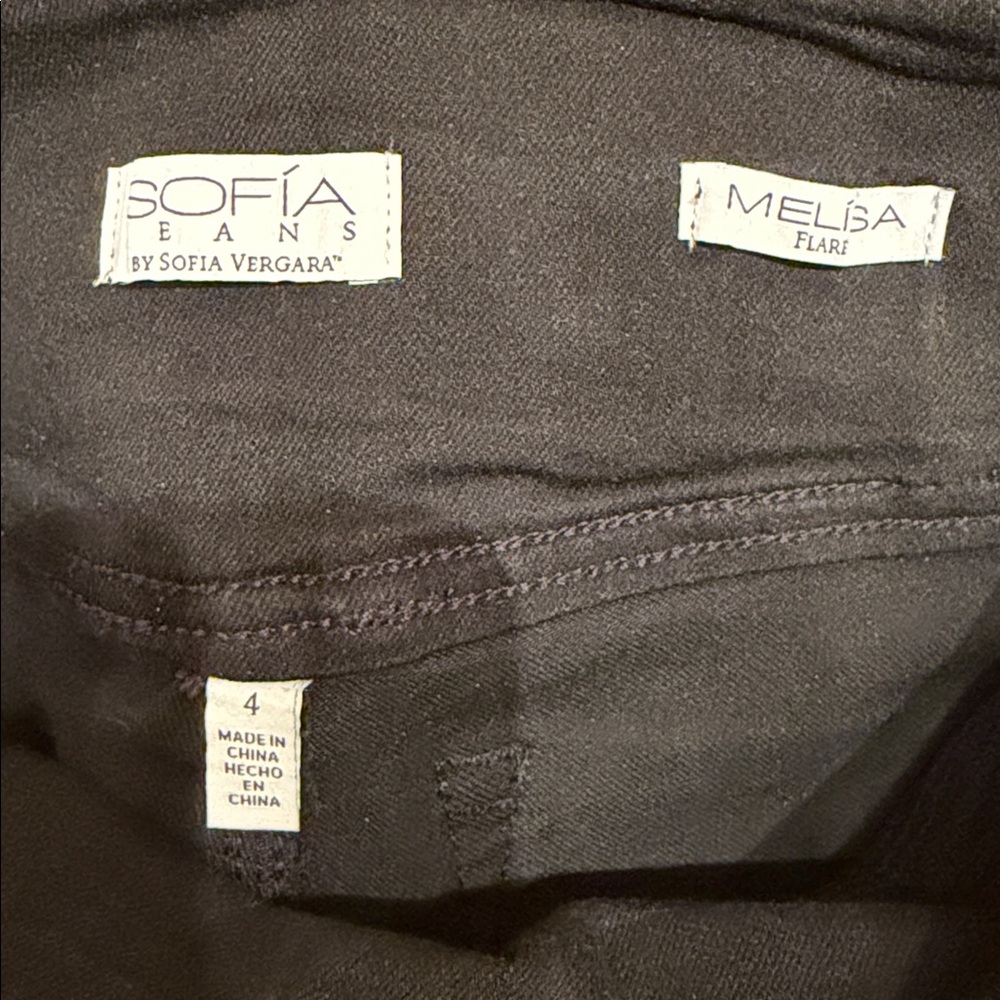Sofia Vergara Melisa Flare Pull-On Jeans - Black - Size 4 - Like New - Picture 9 of 10
